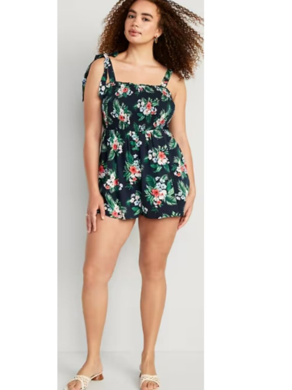 NWOT- Old Navy floral romper- size XL
